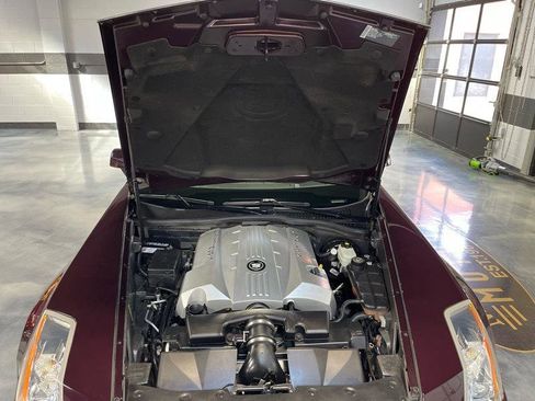 Used 2009 Cadillac XLR image 45