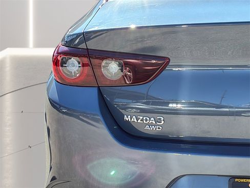 Used 2023 MAZDA MAZDA3 s image 29