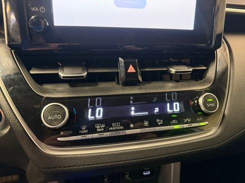 Certified 2023 Toyota Corolla Cross XLE FWD image 22