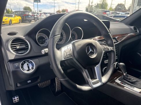 Used 2014 Mercedes-Benz C 250 Sedan image 33