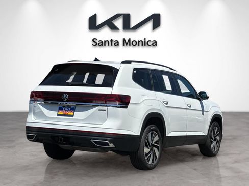Used 2024 Volkswagen Atlas SE AWD/4WD image 6