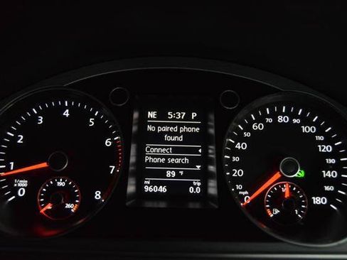 Used 2013 Volkswagen CC Sport FWD image 17
