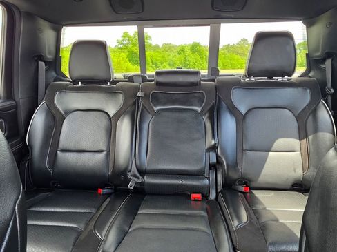 Used 2025 RAM 1500 Laramie w/ Sport Appearance Package AWD/4WD image 30