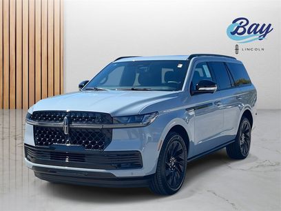 New 2025 Lincoln Navigator Reserve w/ Jet Appearance Package