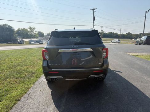 Used 2020 Ford Explorer Platinum w/ Premium Technology Package AWD/4WD image 3