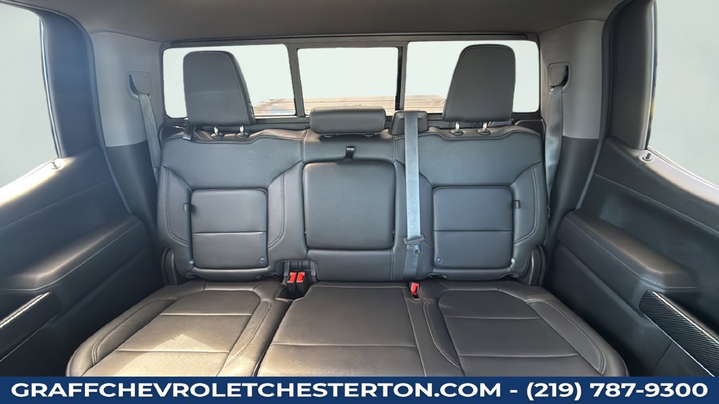 Used 2021 Chevrolet Silverado 1500 LT Trail Boss w/ Convenience Package II AWD/4WD image 31