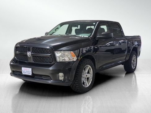 Used 2016 RAM 1500 Express RWD image 3