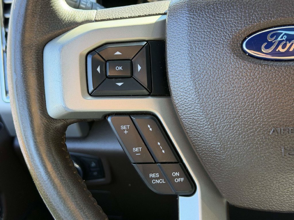 Used 2015 Ford F150 King Ranch w/ Equipment Group 601A Luxury AWD/4WD image 21