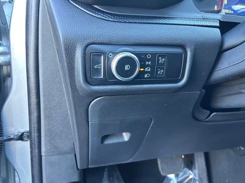 Used 2023 Ford Explorer ST-Line AWD/4WD image 21