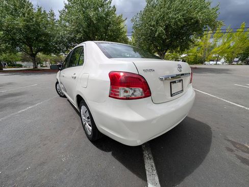 Used 2008 Toyota Yaris Sedan FWD image 4