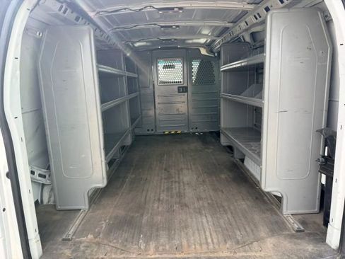 Used 2019 Chevrolet Express 2500 Work Van w/ Driver Convenience Package image 3