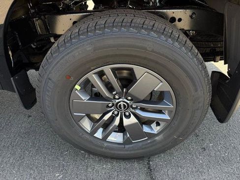 New 2026 Nissan Frontier SV w/ Tow Package image 8