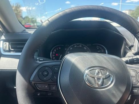 Used 2024 Toyota RAV4 XLE w/ Convenience Package FWD image 17