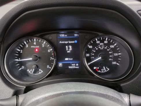 Used 2019 Nissan Rogue image 33