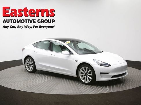Used 2019 Tesla Model 3 Standard Range image 45