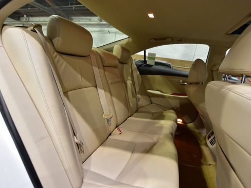 Used 2012 Lexus ES 350 image 40