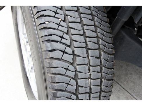 Used 2025 Ford F250 XL w/ FX4 Off-Road Package image 24