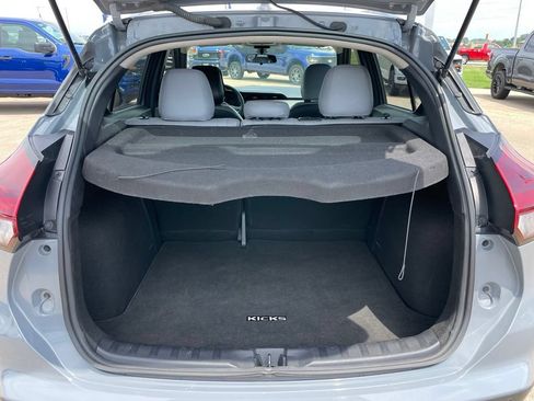 Used 2024 Nissan Kicks SR w/ SR Premium Package FWD image 29