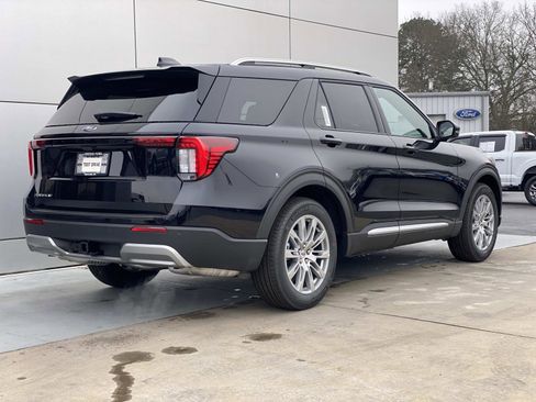 New 2026 Ford Explorer Platinum image 4