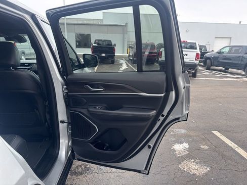 New 2026 Jeep Grand Cherokee Limited w/ Limited Altitude Package image 44