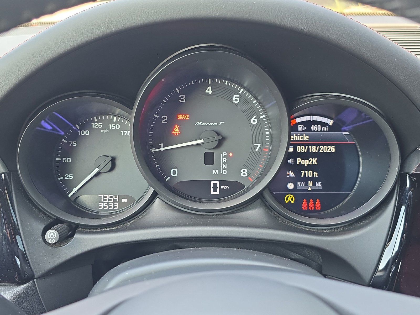 Certified 2026 Porsche Macan Turbo AWD/4WD image 17
