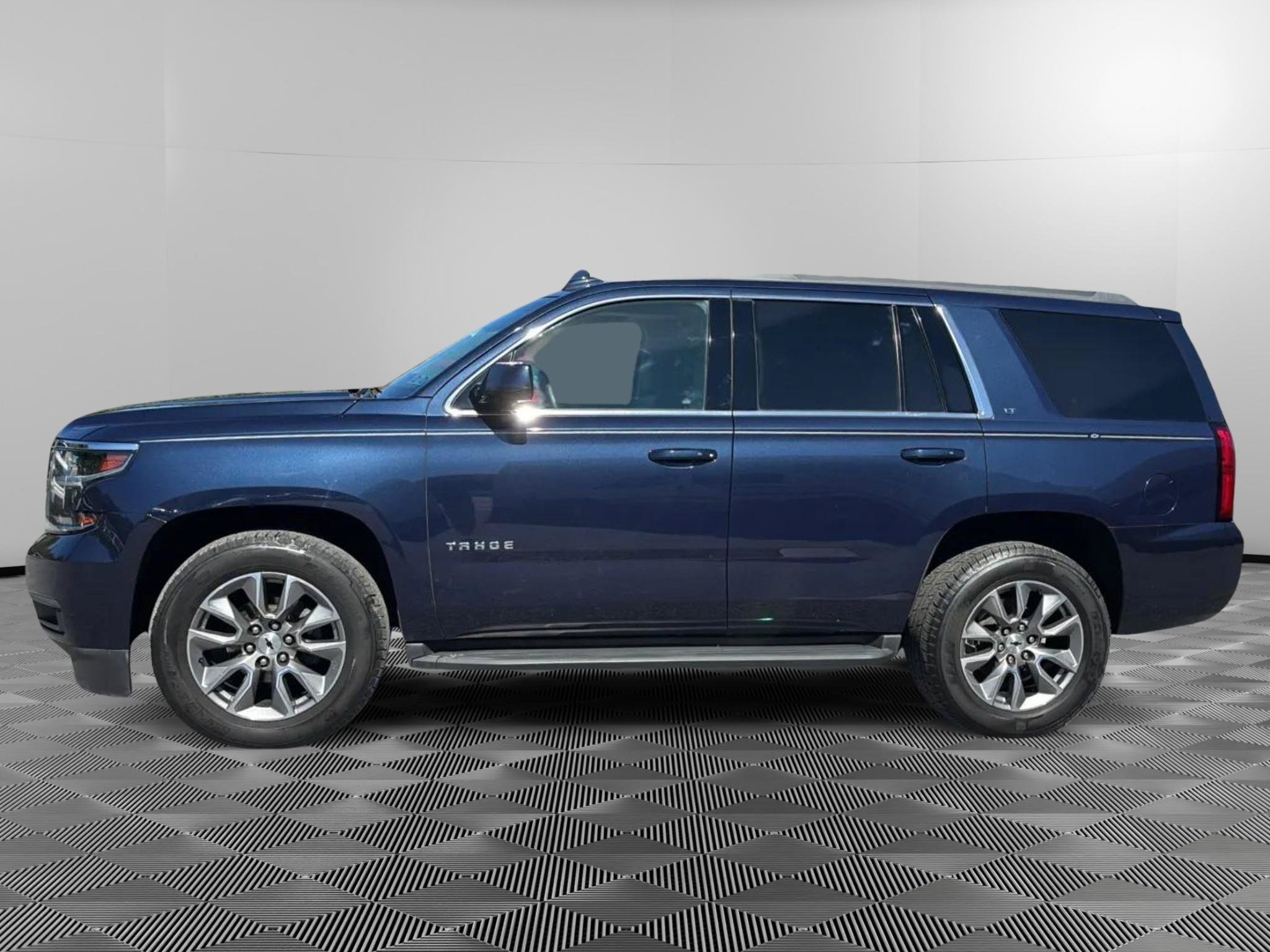 Used 2017 Chevrolet Tahoe LT AWD/4WD image 5
