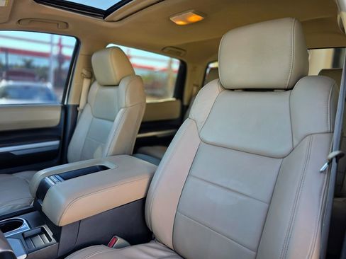 Used 2016 Toyota Tundra Limited image 23