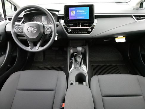 Certified 2025 Toyota Corolla LE image 10