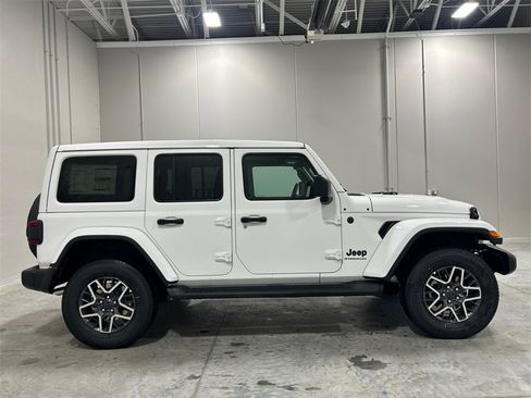 New 2026 Jeep Wrangler Sahara image 5