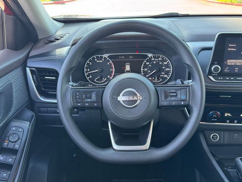 Certified 2023 Nissan Rogue SV image 14