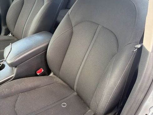Used 2020 Kia Optima LX FWD image 24