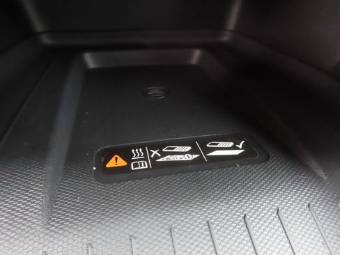 New 2026 Chevrolet Equinox EV LT image 11