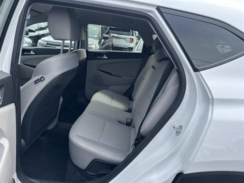 Used 2020 Hyundai Tucson SE w/ Winter Weather Package AWD/4WD image 8
