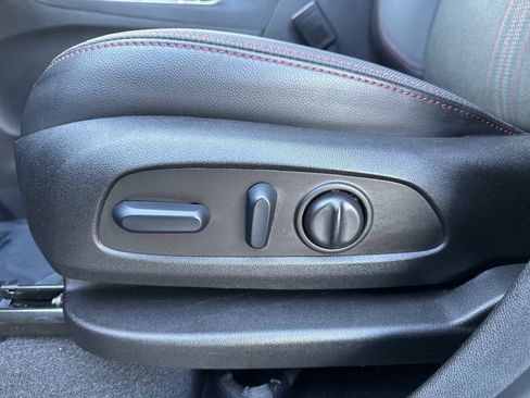Used 2022 Chevrolet Equinox RS w/ LPO, Floor Liner Package AWD/4WD image 17
