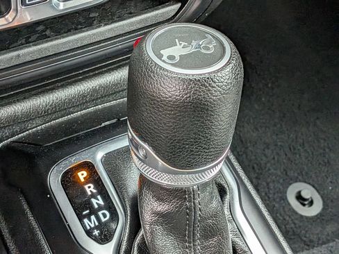 Used 2019 Jeep Wrangler Unlimited Sport AWD/4WD image 17