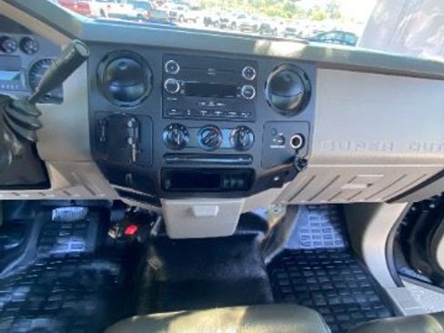 Used 2009 Ford F350 XL image 17