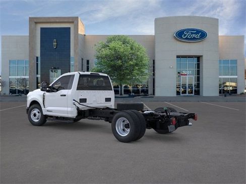 New 2025 Ford F350 XL image 4