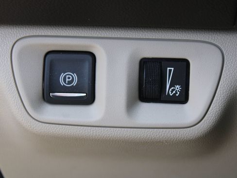Used 2019 GMC Acadia Denali w/ Technology Package FWD image 31