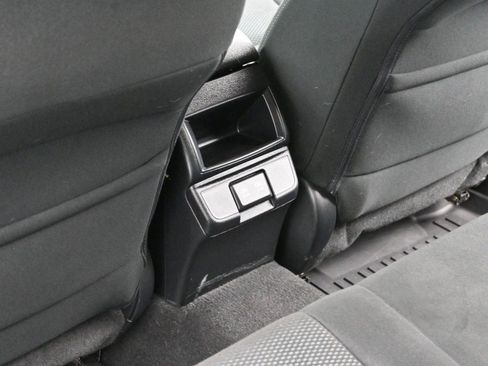 Used 2019 Subaru Outback 2.5i Premium image 26