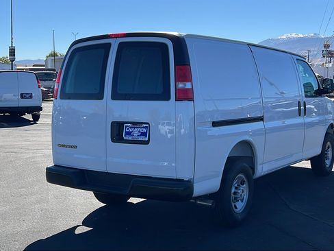 New 2025 Chevrolet Express 2500 w/ Driver Convenience Package RWD image 5