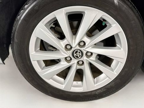 Used 2023 Toyota Camry LE FWD image 33