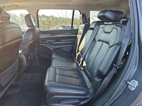 Used 2021 Jeep Grand Cherokee L Limited image 19