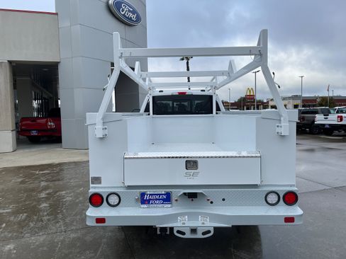 New 2026 Ford F350 XL w/ XL Chrome Package RWD image 3