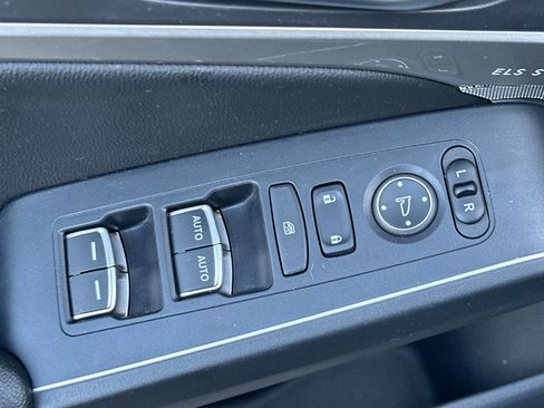 Used 2023 Acura Integra A-Spec image 12