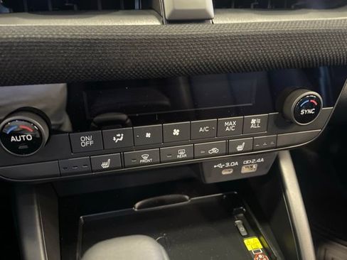 New 2026 Subaru Outback Limited AWD/4WD image 30