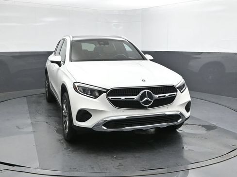 Used 2024 Mercedes-Benz GLC 300 image 17