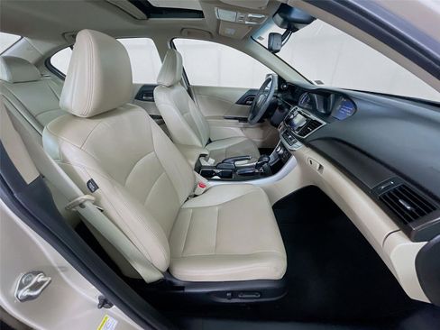 Used 2014 Honda Accord EX-L image 32