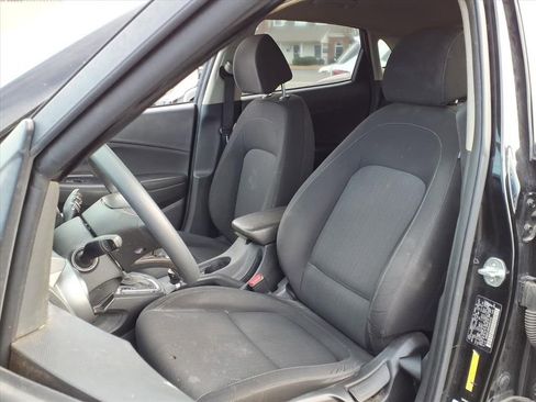 Used 2022 Hyundai Kona SEL image 4