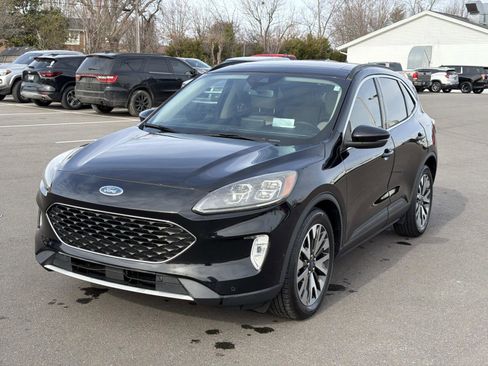 Used 2020 Ford Escape Titanium image 15