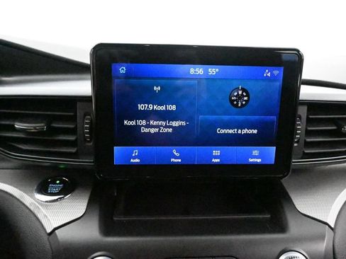 Used 2020 Ford Explorer XLT w/ Comfort Package AWD/4WD image 15